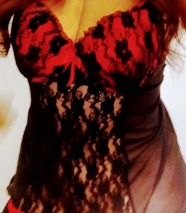 Sexy black and red negligee w/ lace and 2 bows.